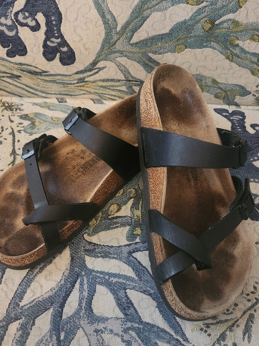 Birkenstock Mayari Black Strappy Toe Ring Sandals Women Size 39 US 8 8.5. Boho